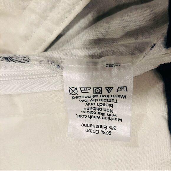 J.CREW SHORTS, STRETCH Chino City Fit, Floral 2 - Picture 6 of 7